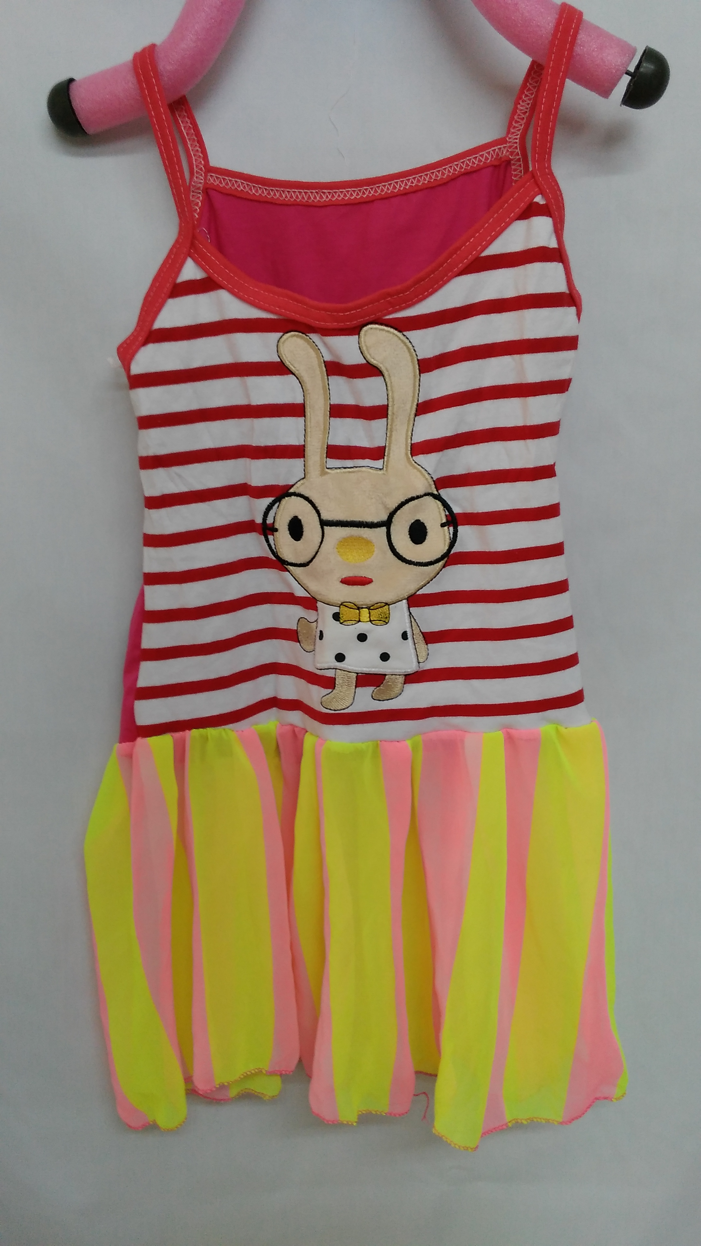 價(jià)格最便宜服裝批發(fā)童裝成人男女裝圖片