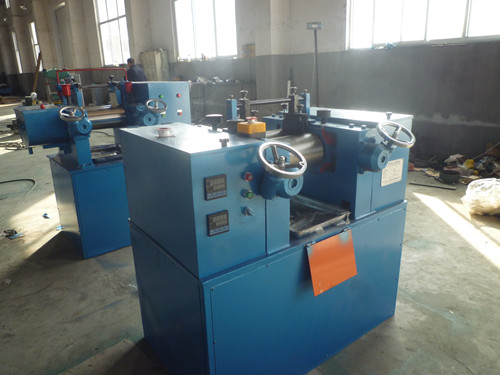 自動(dòng)翻膠裝置開(kāi)煉機(jī)_開(kāi)放式煉膠機(jī)圖片/自動(dòng)翻膠裝置開(kāi)煉機(jī)_開(kāi)放式煉膠機(jī)樣板圖 (2)