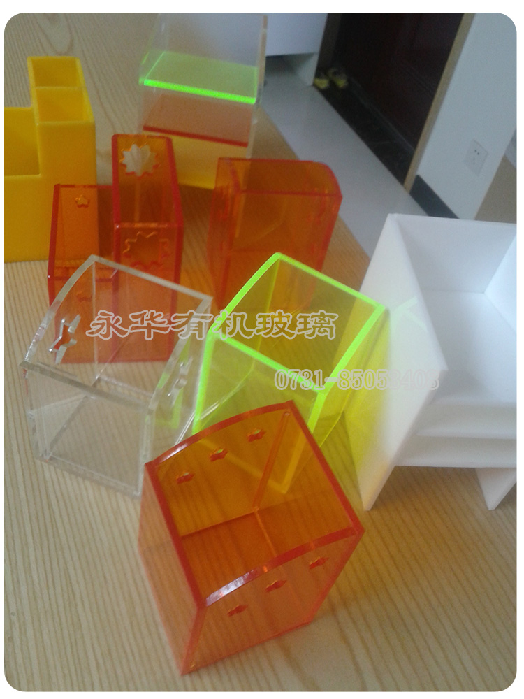 有機(jī)玻璃工藝制品——筆盒圖片