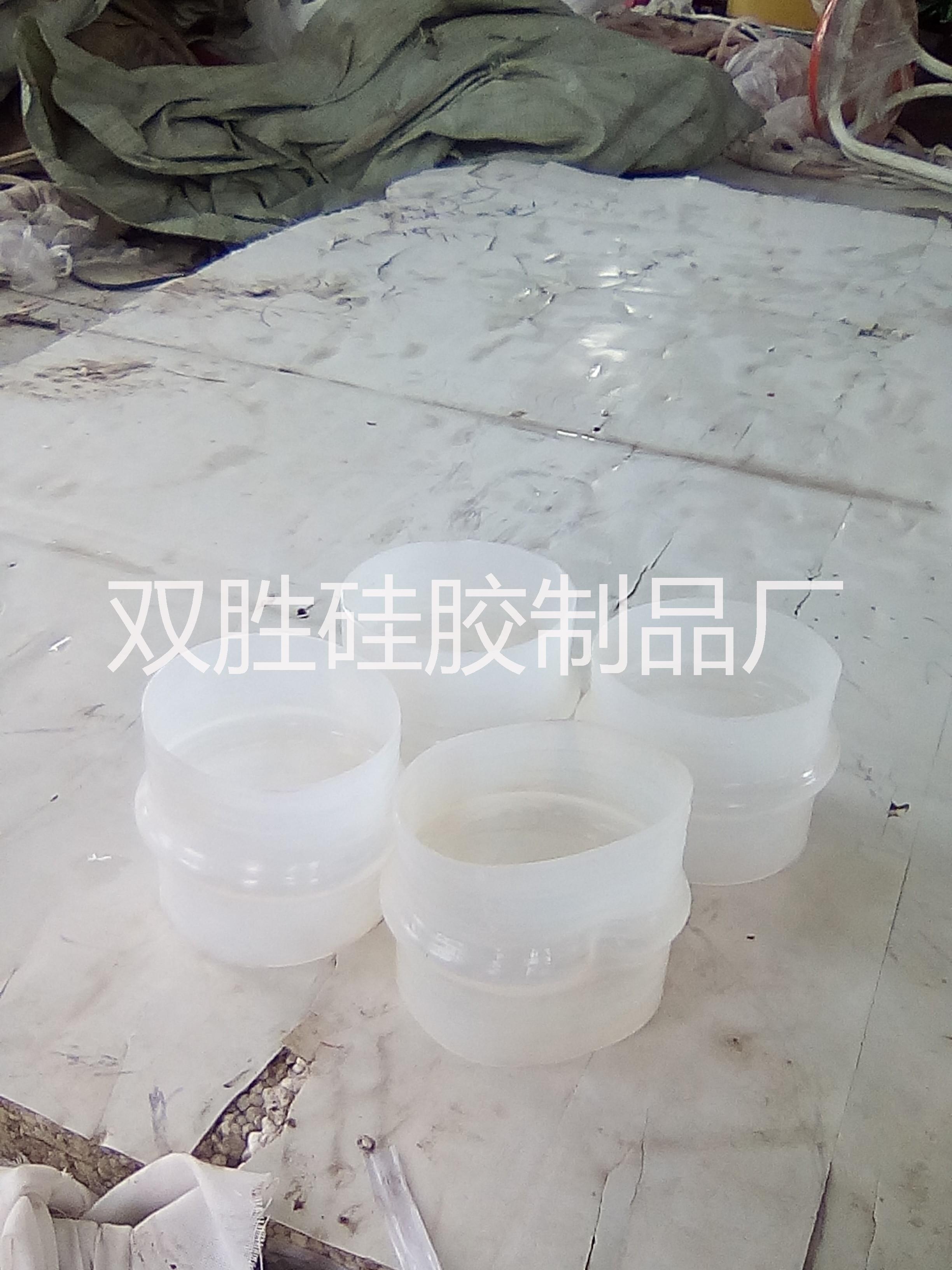 供應(yīng)用于機器的供應(yīng)大口徑硅膠管.白色透明硅膠管