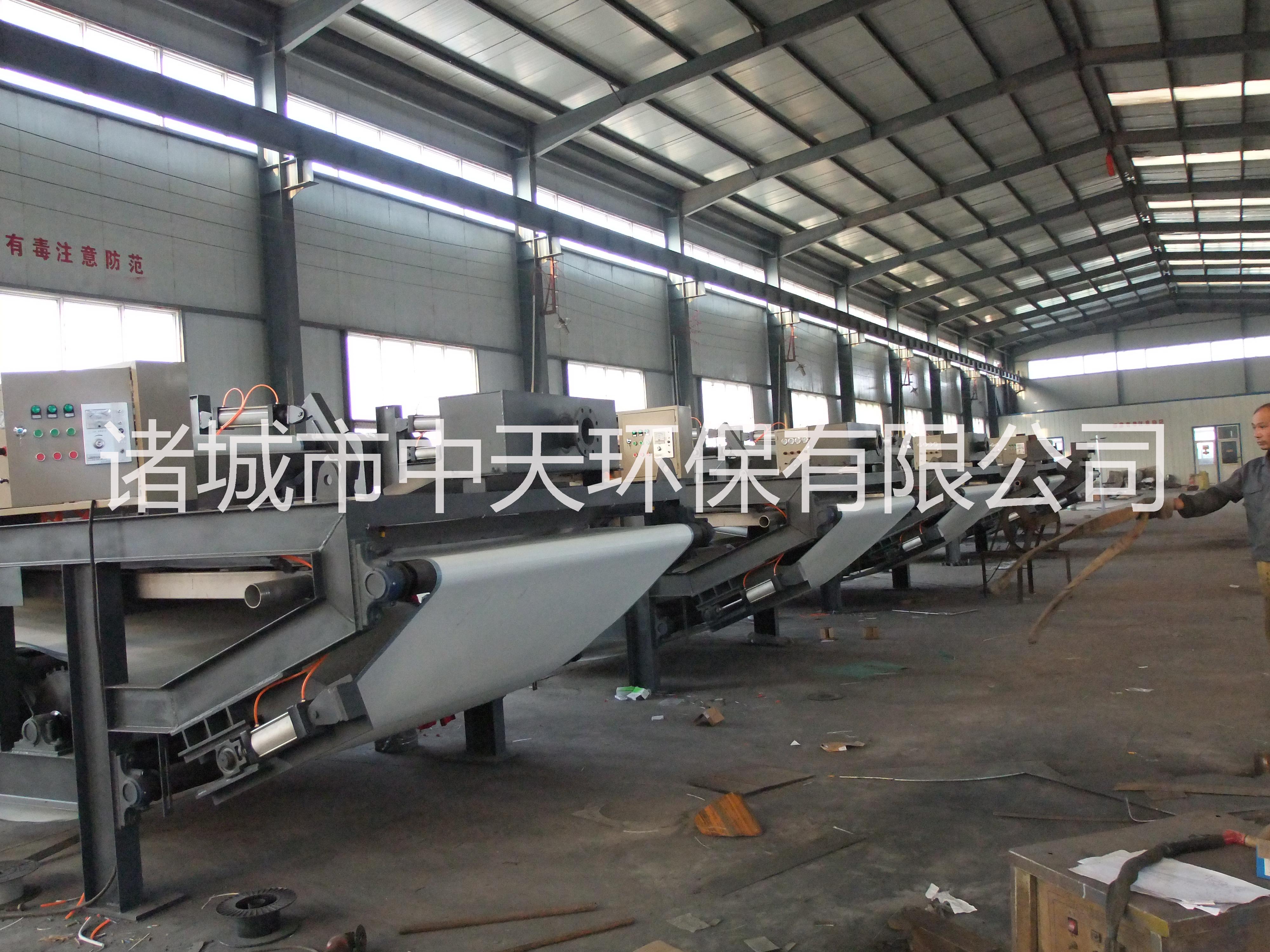 網(wǎng)帶式壓濾機(jī)圖片/網(wǎng)帶式壓濾機(jī)樣板圖 (3)