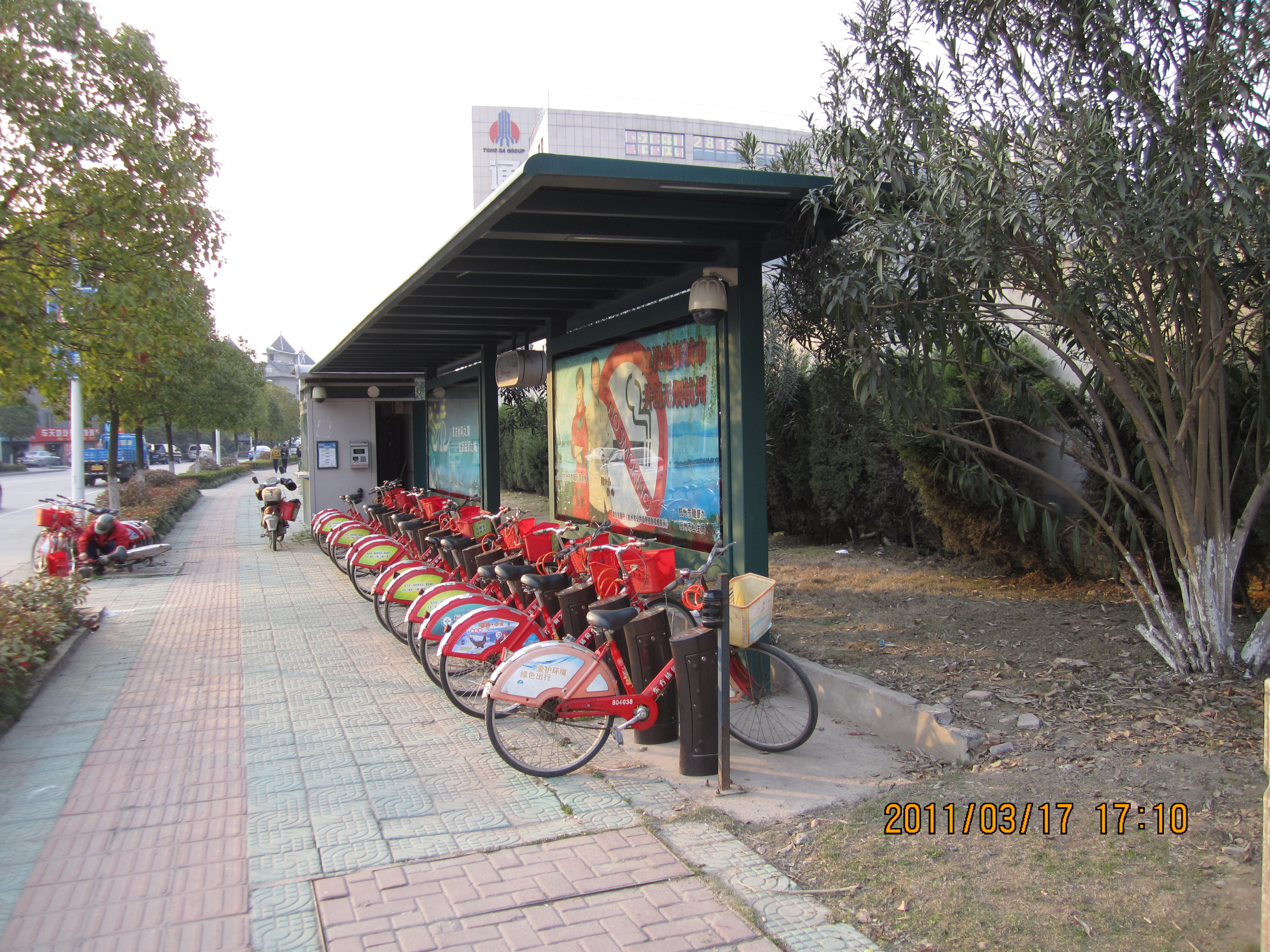 供應(yīng)自行車棚尺寸