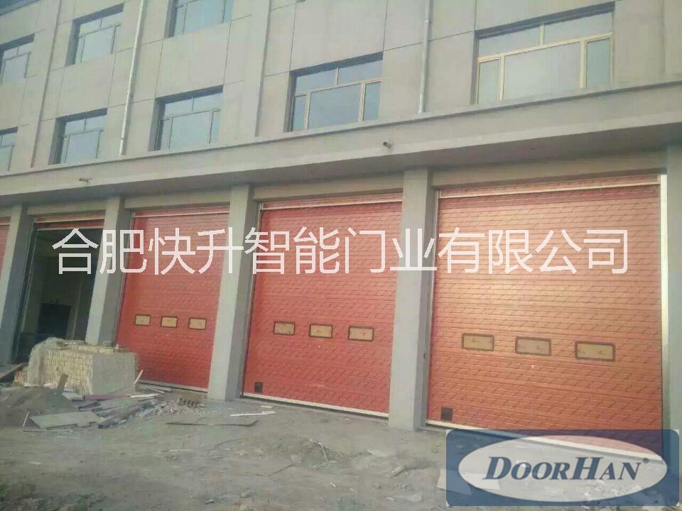 徐州*的 電動(dòng)門 徐州鋼板滑升門 電動(dòng)提升門廠家