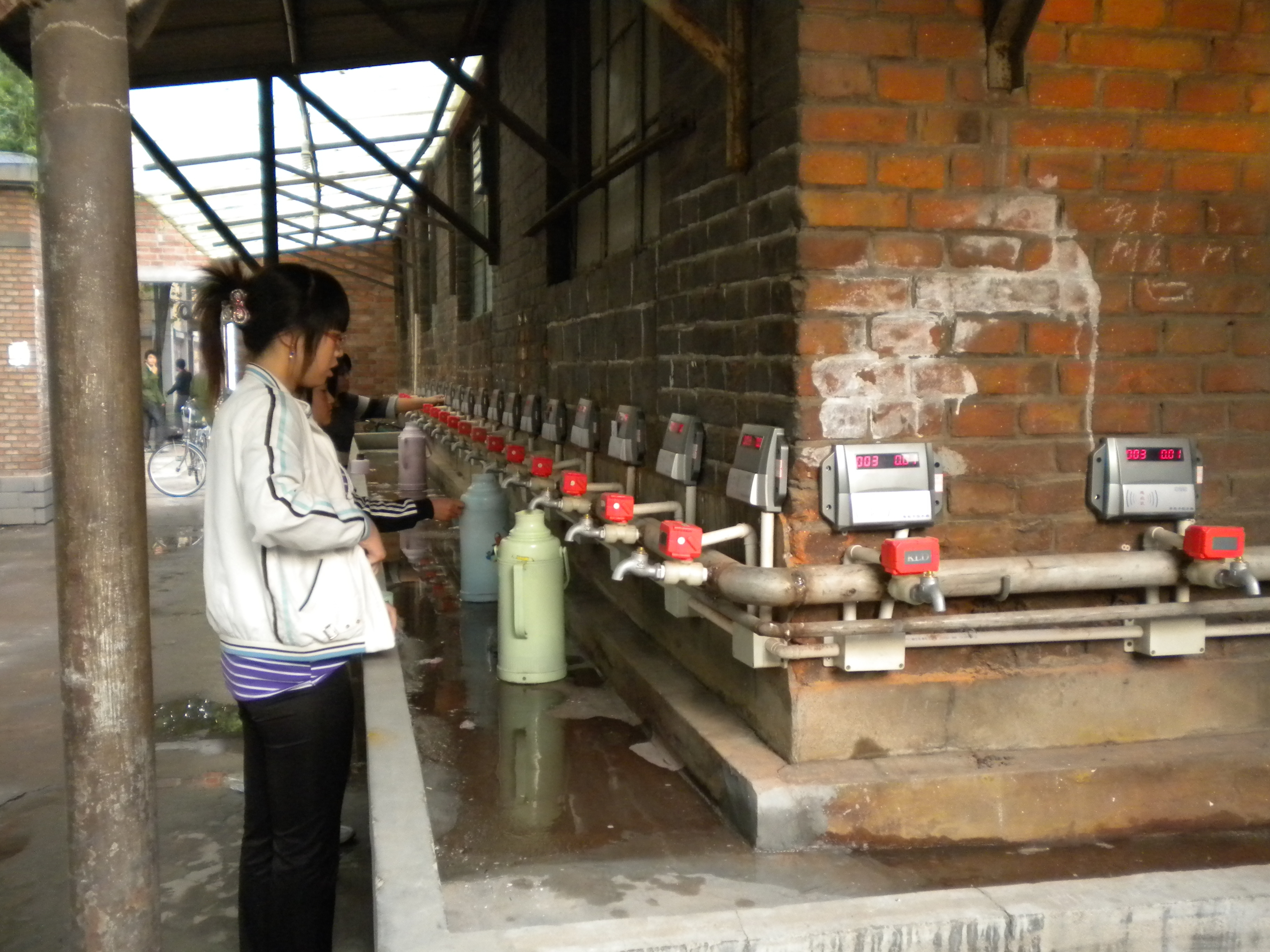 開(kāi)水房熱水刷卡機(jī)，控開(kāi)水刷卡器圖片/開(kāi)水房熱水刷卡機(jī)，控開(kāi)水刷卡器樣板圖 (4)