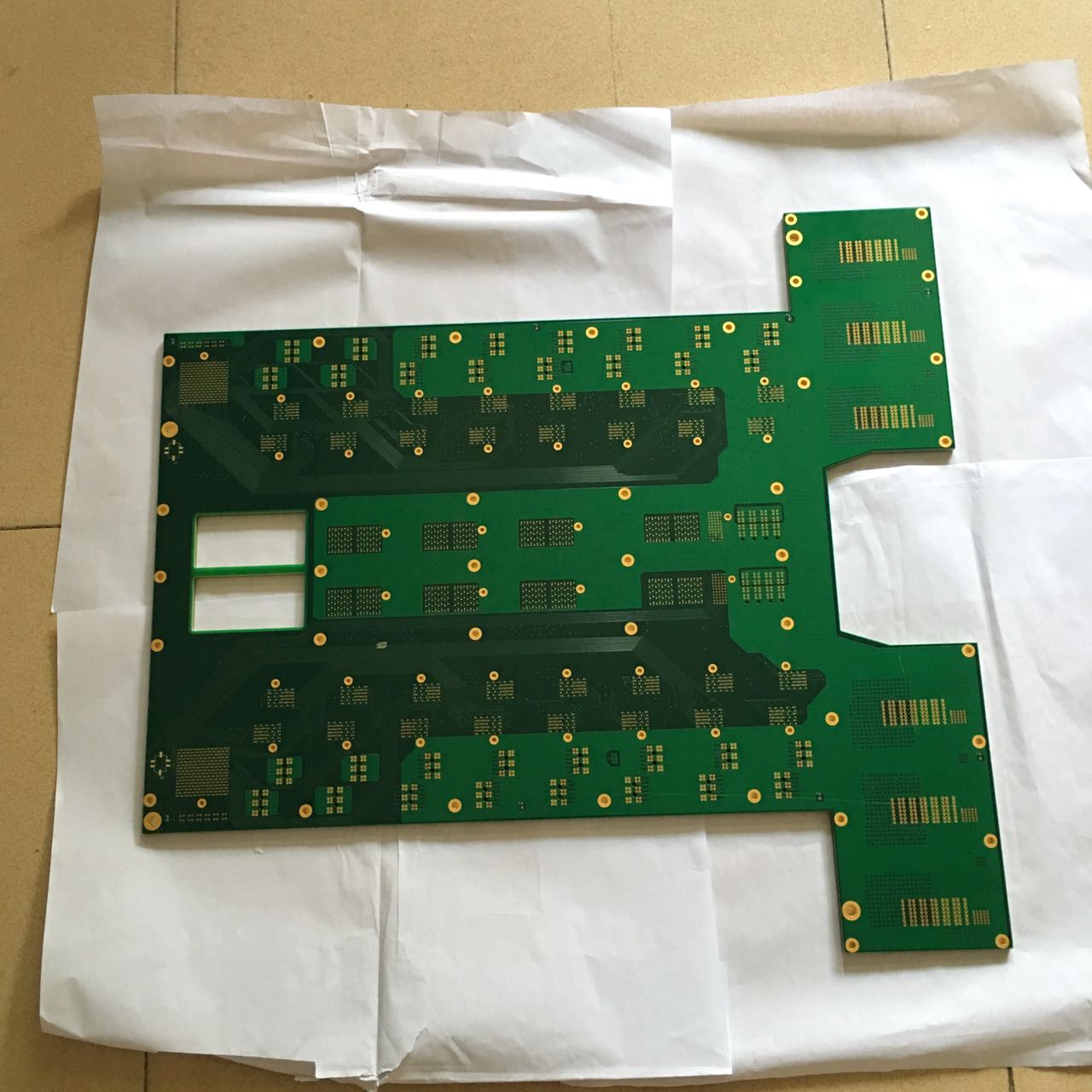 134層高端PCB硬板圖片/134層高端PCB硬板樣板圖 (2)