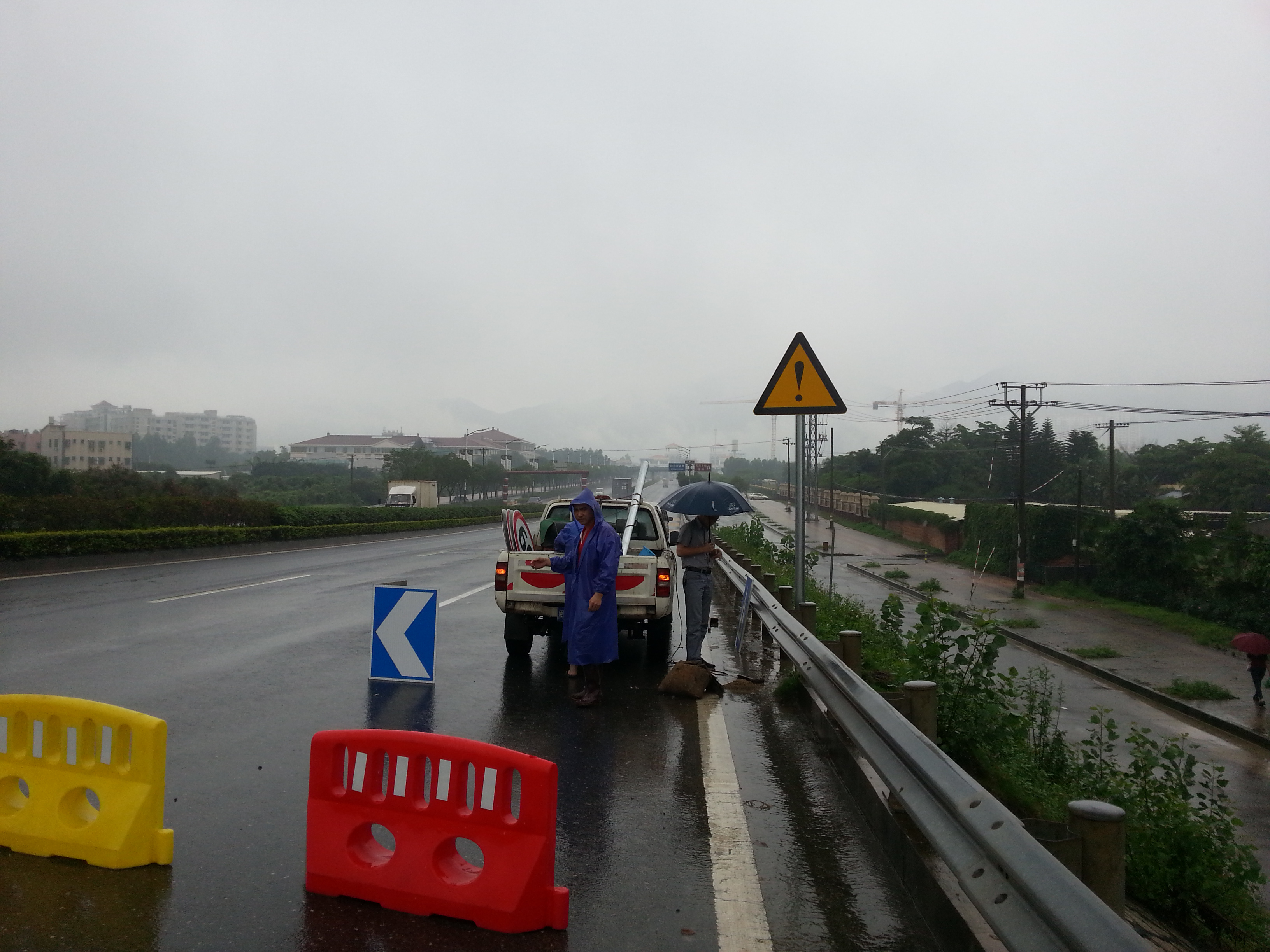供應(yīng)用于道路標線的廈門交通標線/廈門標牌 廈門交通標線、廈門標牌
