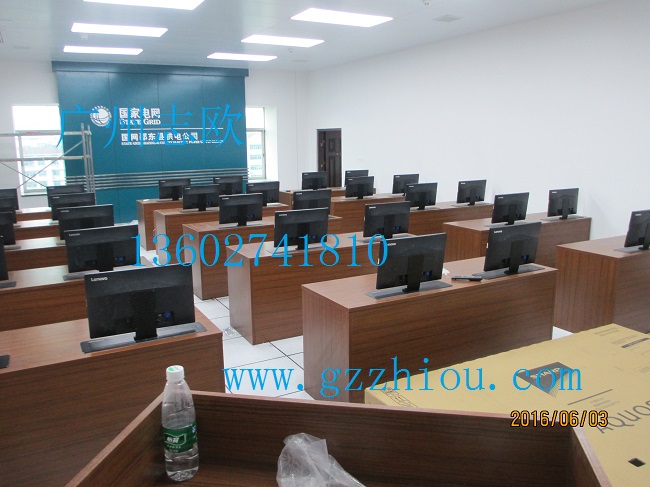 志歐無(wú)紙化會(huì)議系統(tǒng)終端升降會(huì)議桌圖片/志歐無(wú)紙化會(huì)議系統(tǒng)終端升降會(huì)議桌樣板圖 (2)