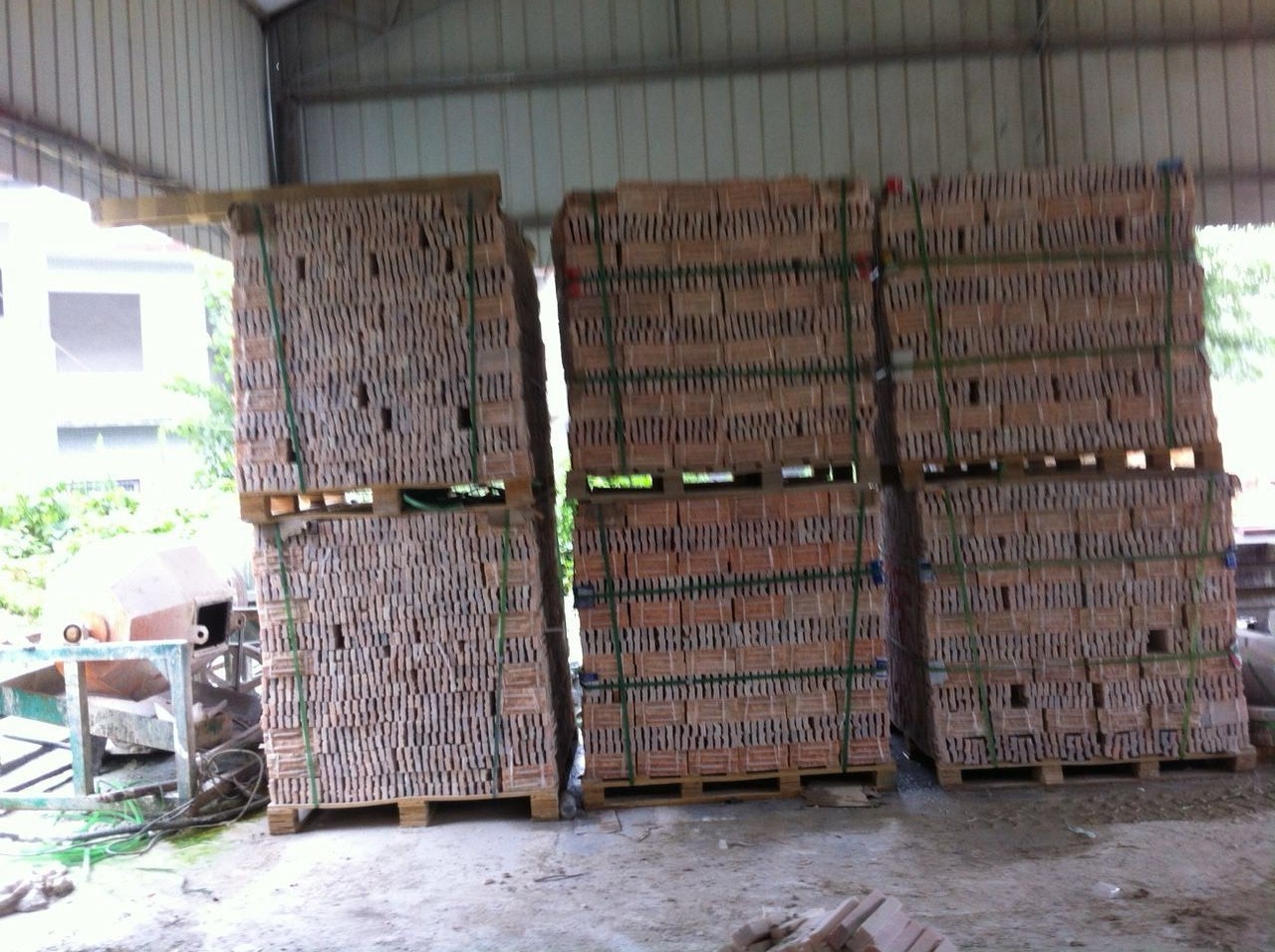 南召石材斧鑿石 文化石貼法