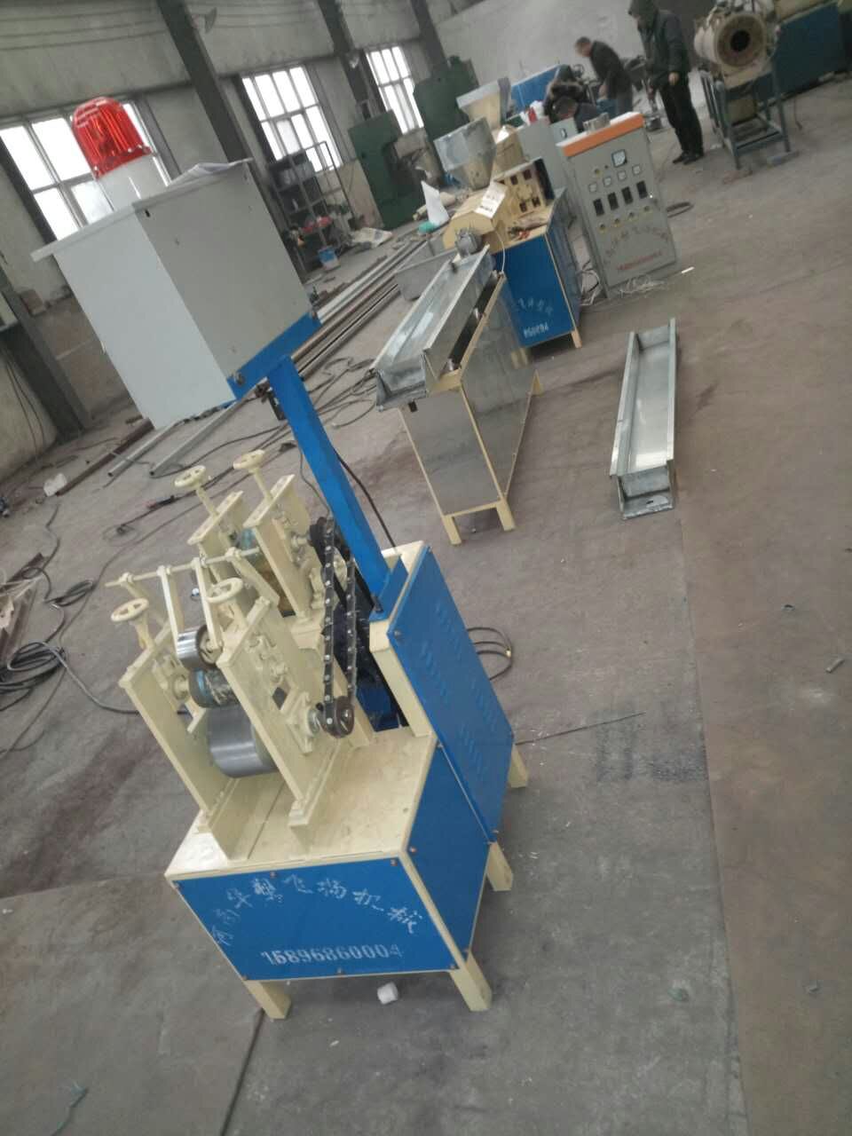 PVC卡條一出四生產(chǎn)線圖片/PVC卡條一出四生產(chǎn)線樣板圖 (3)