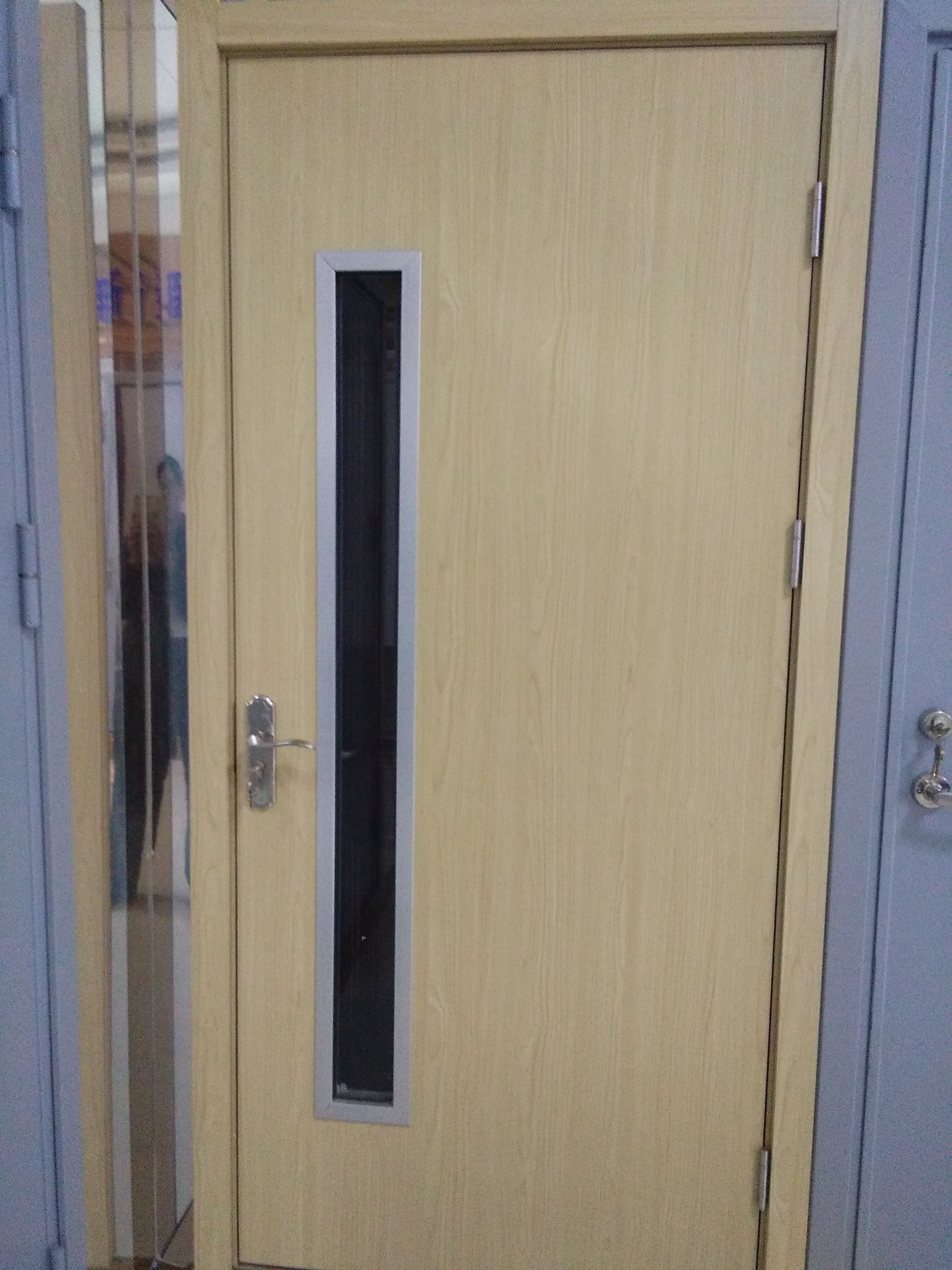 防火避難間門圖片