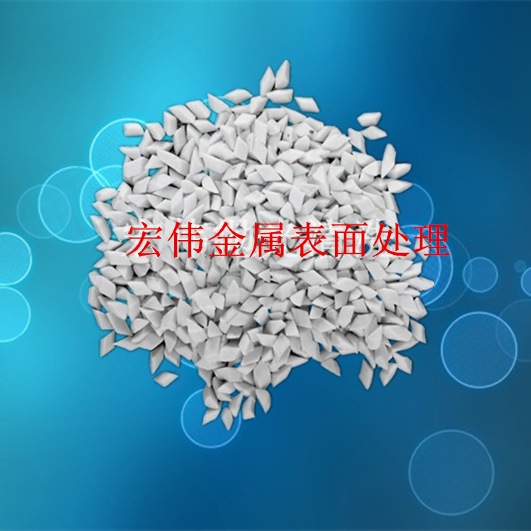 宏偉規(guī)格齊全白剛玉磨料圖片