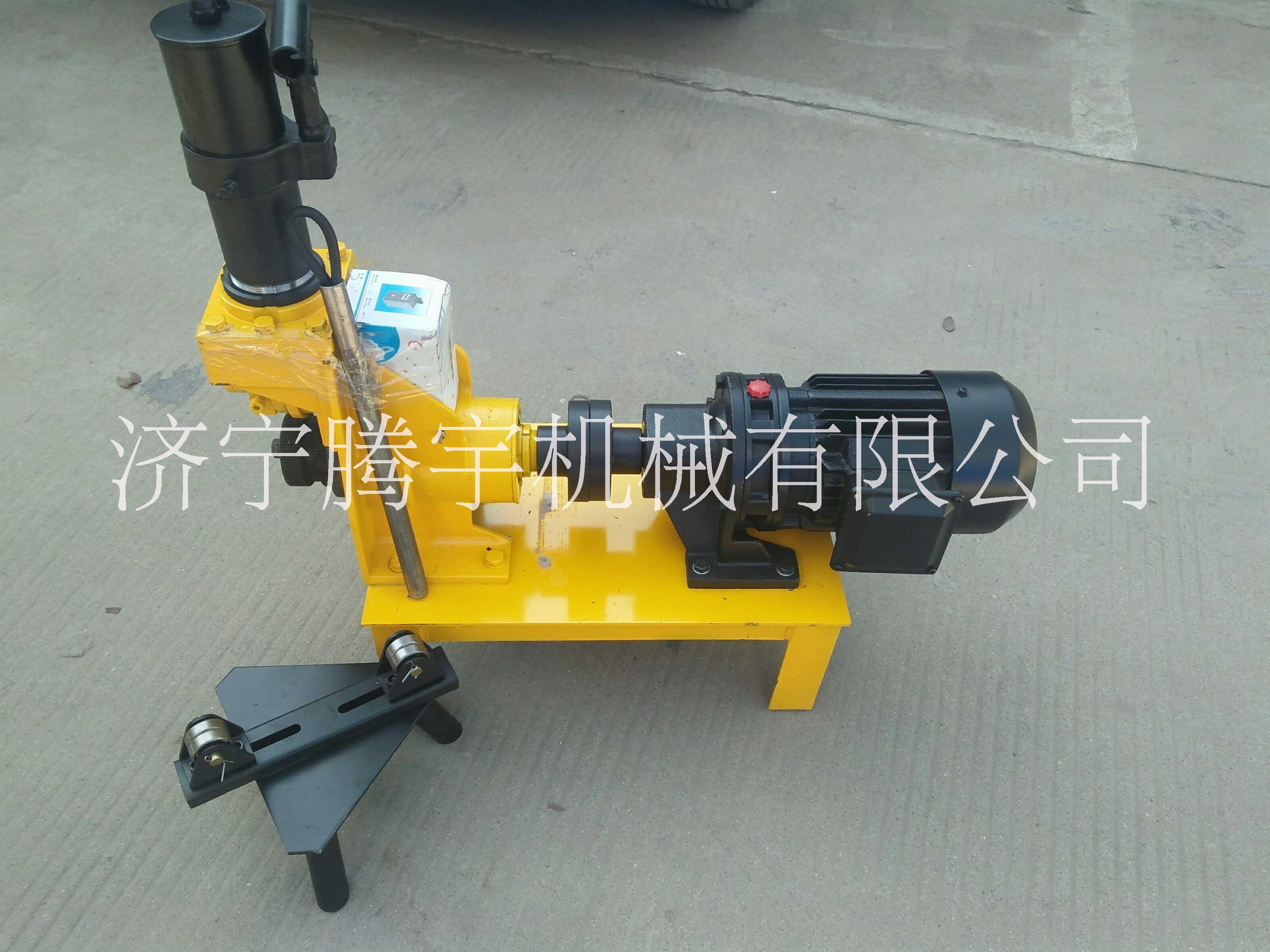 TYYC-219電動(dòng)液壓壓槽機(jī)圖片