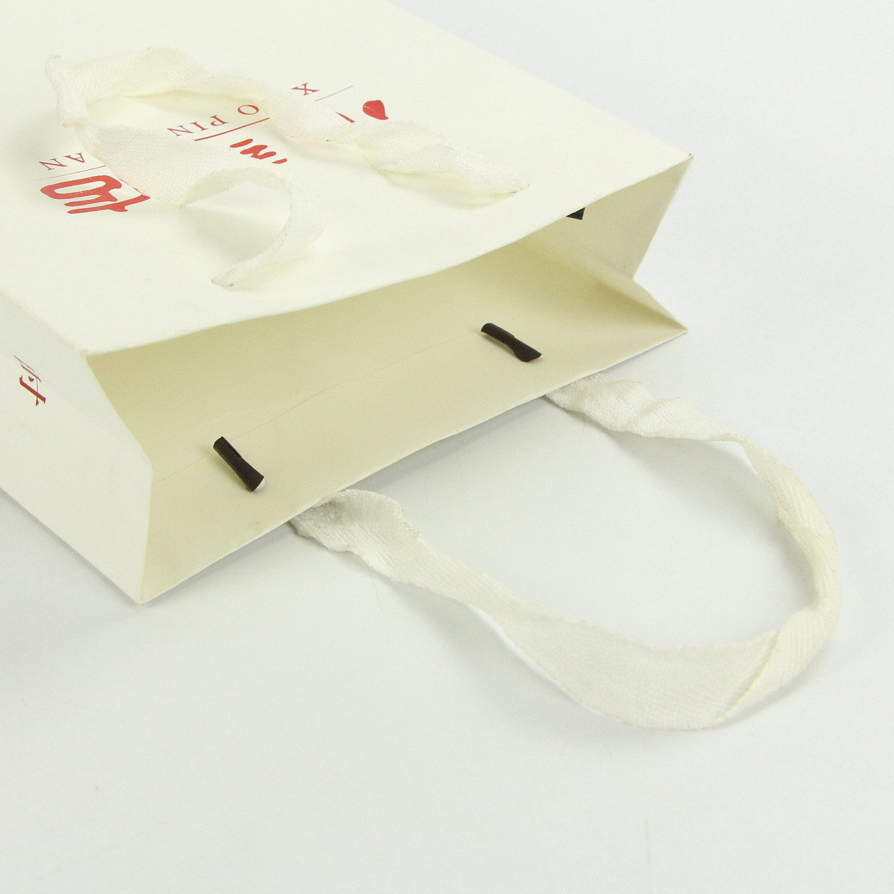 牛皮紙袋定做 服裝禮品購物環(huán)保手圖片/牛皮紙袋定做 服裝禮品購物環(huán)保手樣板圖 (4)