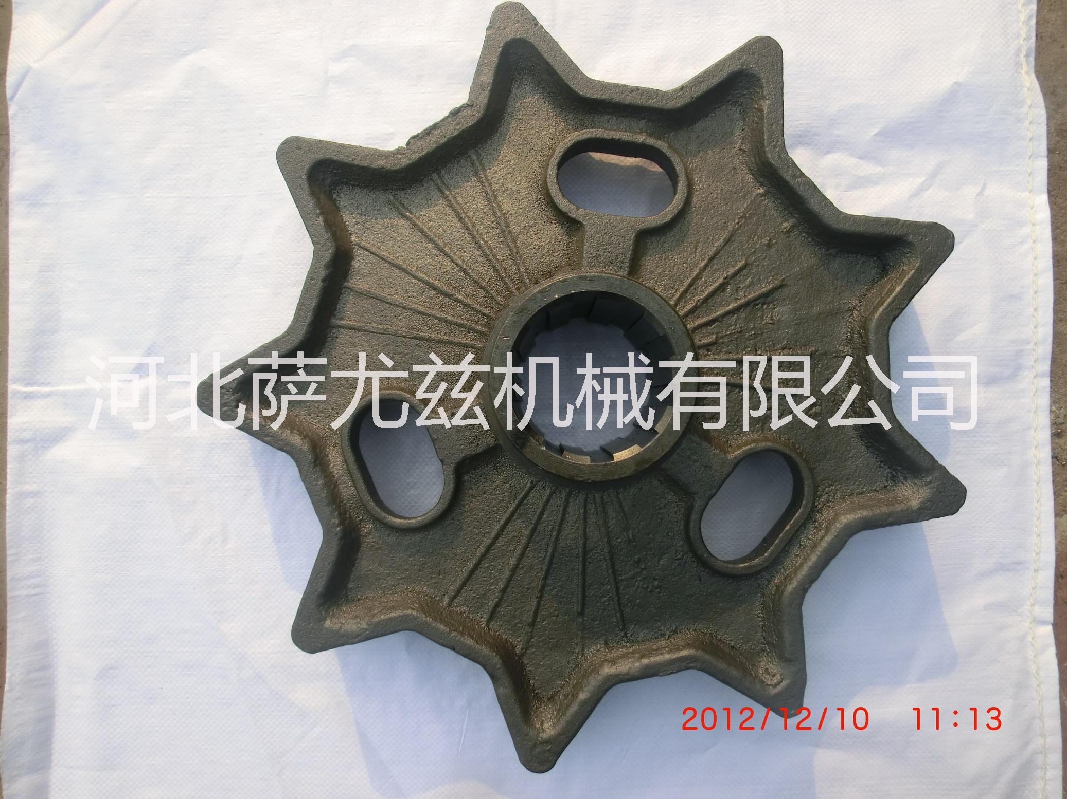 俄羅斯55拖拉機配件外貿(mào)出口產(chǎn)品 俄羅斯55拖拉機配件55 俄羅斯55拖拉機配件55驅(qū)動輪