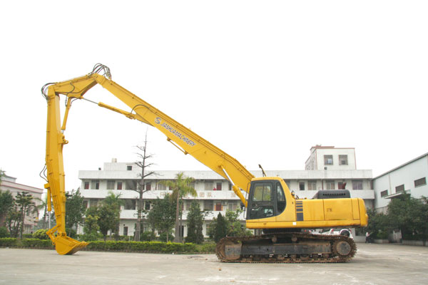 供應(yīng)挖掘機(jī)三段臂拆樓臂