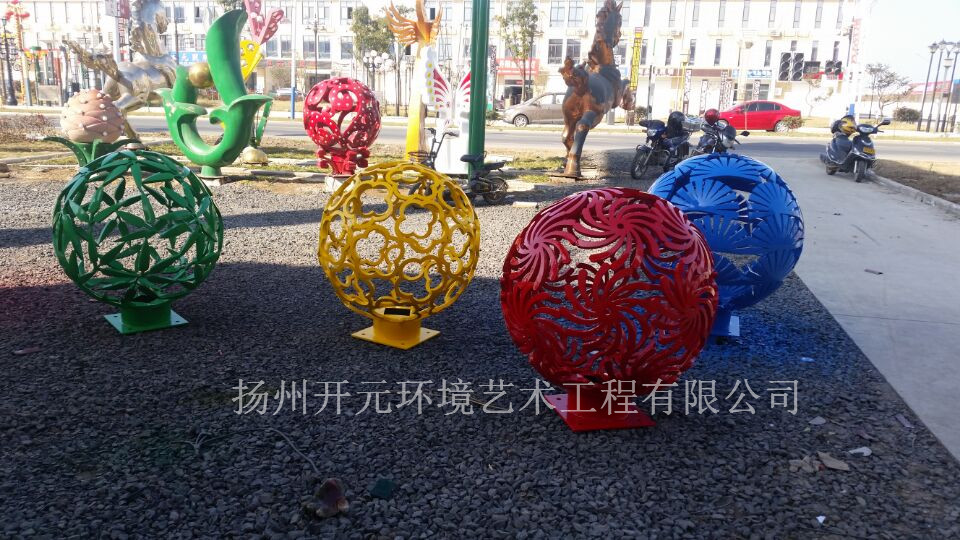 園林304不銹鋼雕塑小品圖片