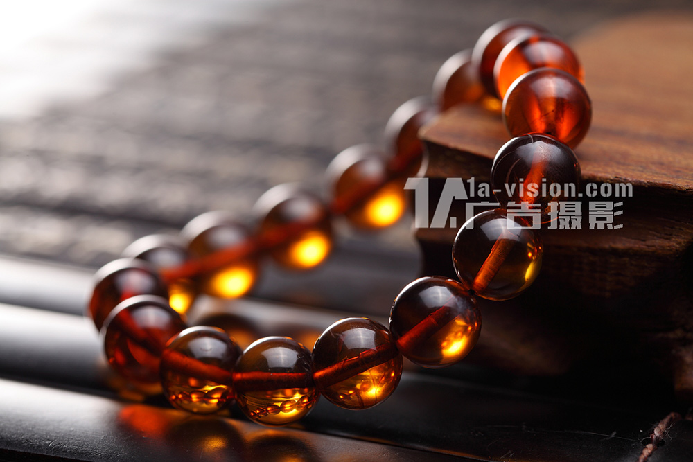 專業(yè)水晶皮繩佛珠石榴石手鏈拍攝圖片/專業(yè)水晶皮繩佛珠石榴石手鏈拍攝樣板圖 (1)