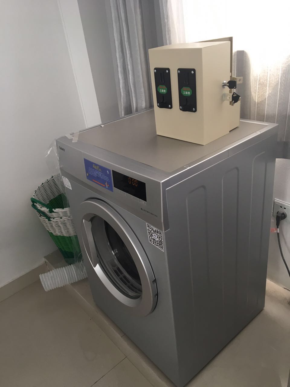自助投幣烘干機(jī)圖片/自助投幣烘干機(jī)樣板圖 (2)