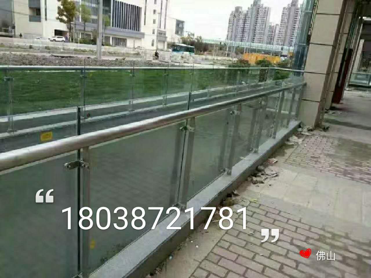樓梯扶手\不銹鋼立柱\工程立柱/圖片/樓梯扶手\不銹鋼立柱\工程立柱/樣板圖 (4)