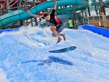 风靡这个夏天 水上冲浪定制出租出售 水上冲浪模拟器