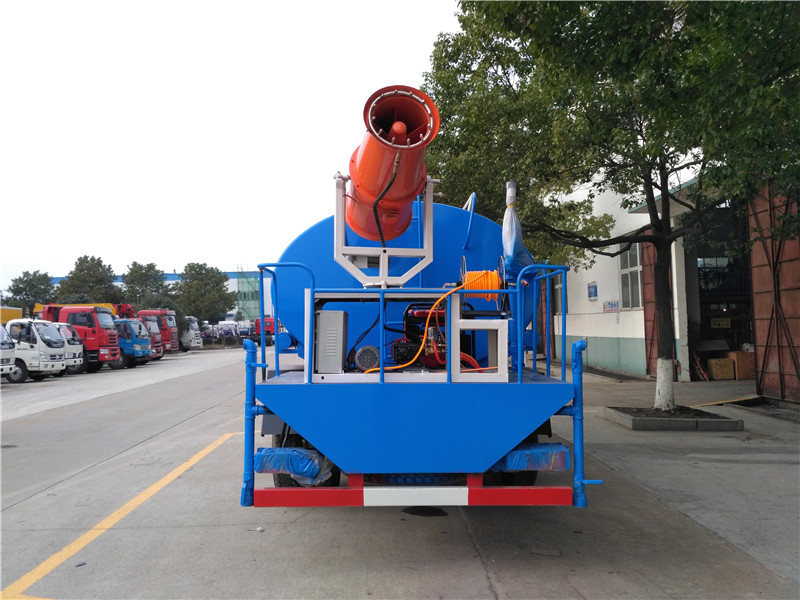 呼和浩特多功能抑塵車_程力東風(fēng)國五抑塵車/霧炮車 抑塵車的價格