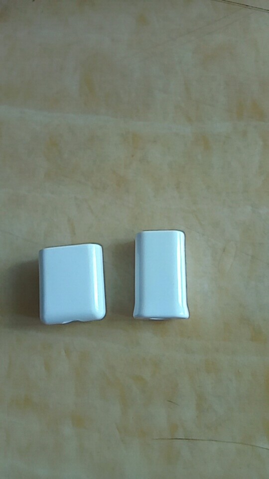 數(shù)據(jù)線塑膠外殼廠家圖片/數(shù)據(jù)線塑膠外殼廠家樣板圖 (1)