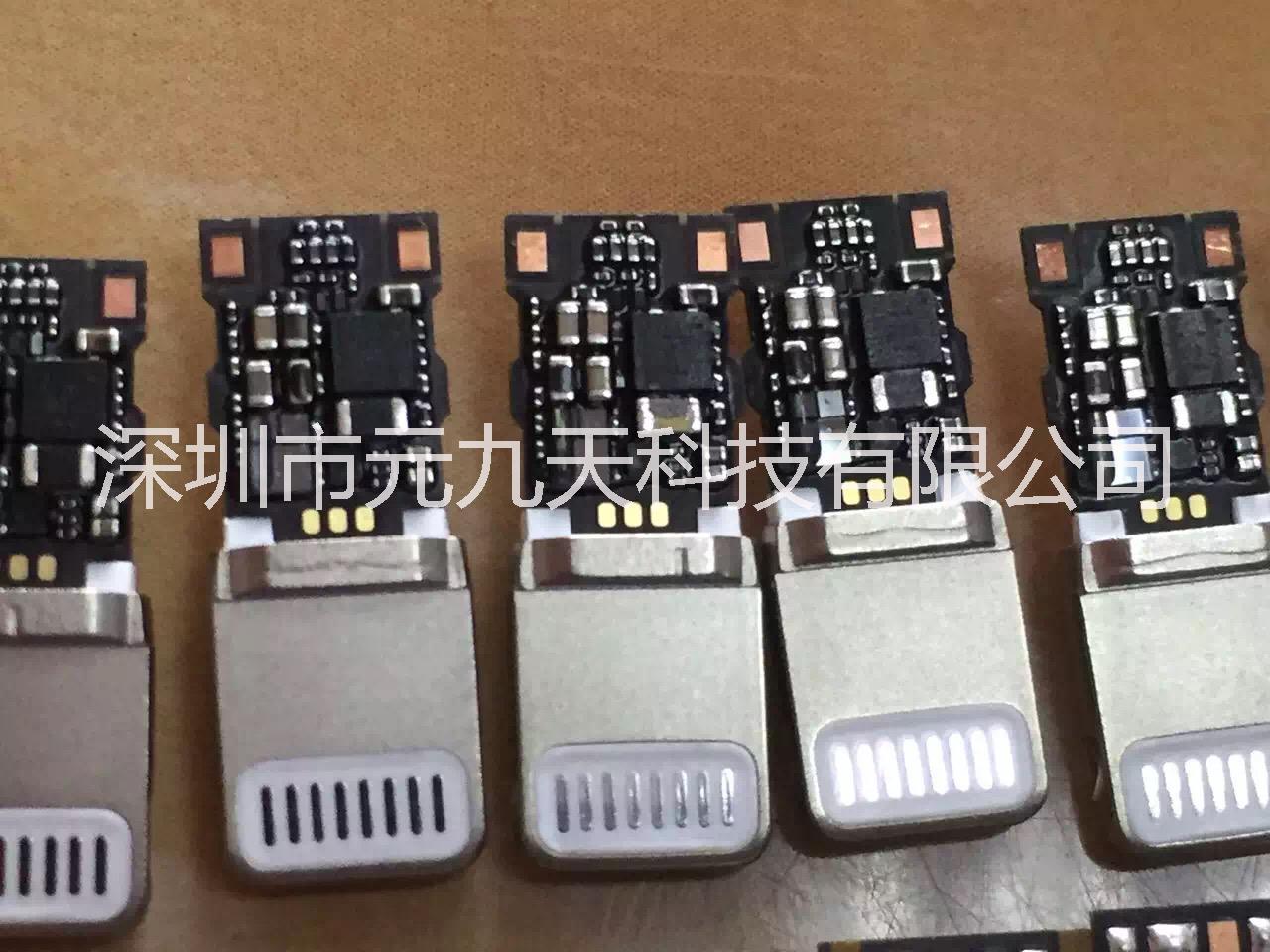 蘋果耳機(jī)c100圖片