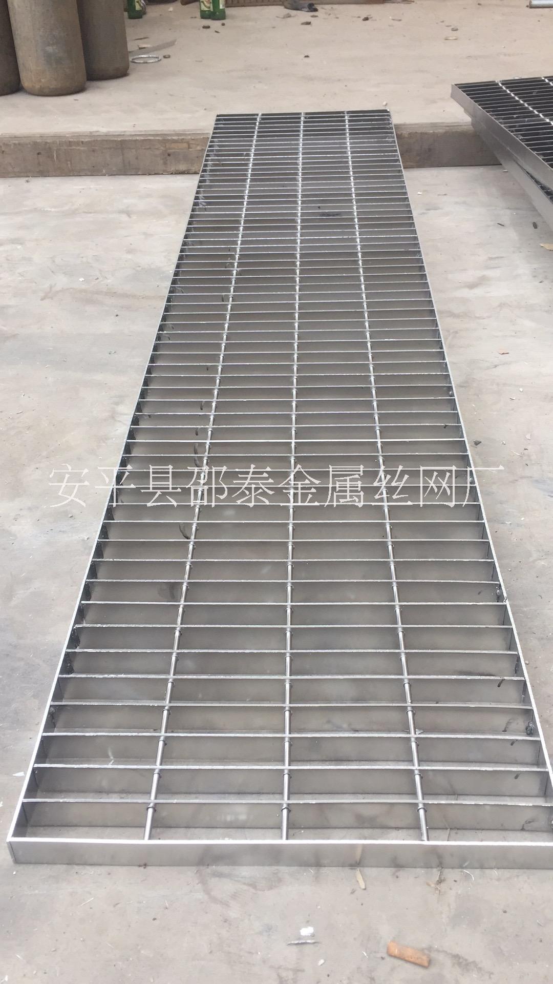 廣州鍍鋅排水溝蓋板格柵圖片