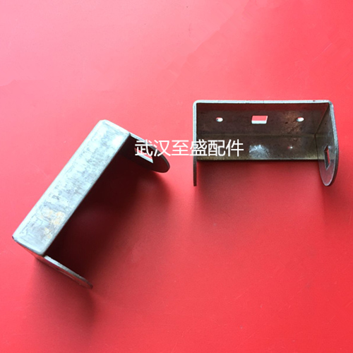 供應鋅鋼護欄圍欄柵欄連接件三包卡圖片