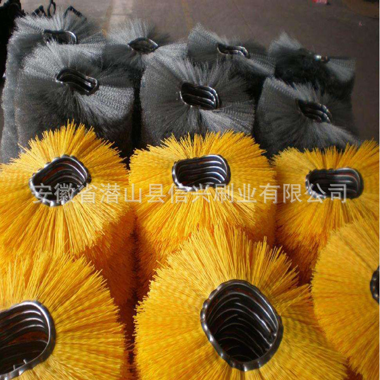 河北馬路掃路車刷廠家圖片