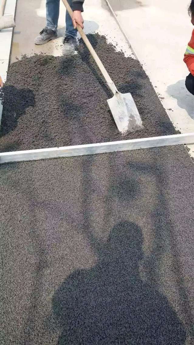 西安透水混凝土-華陰透水混凝土！圖片