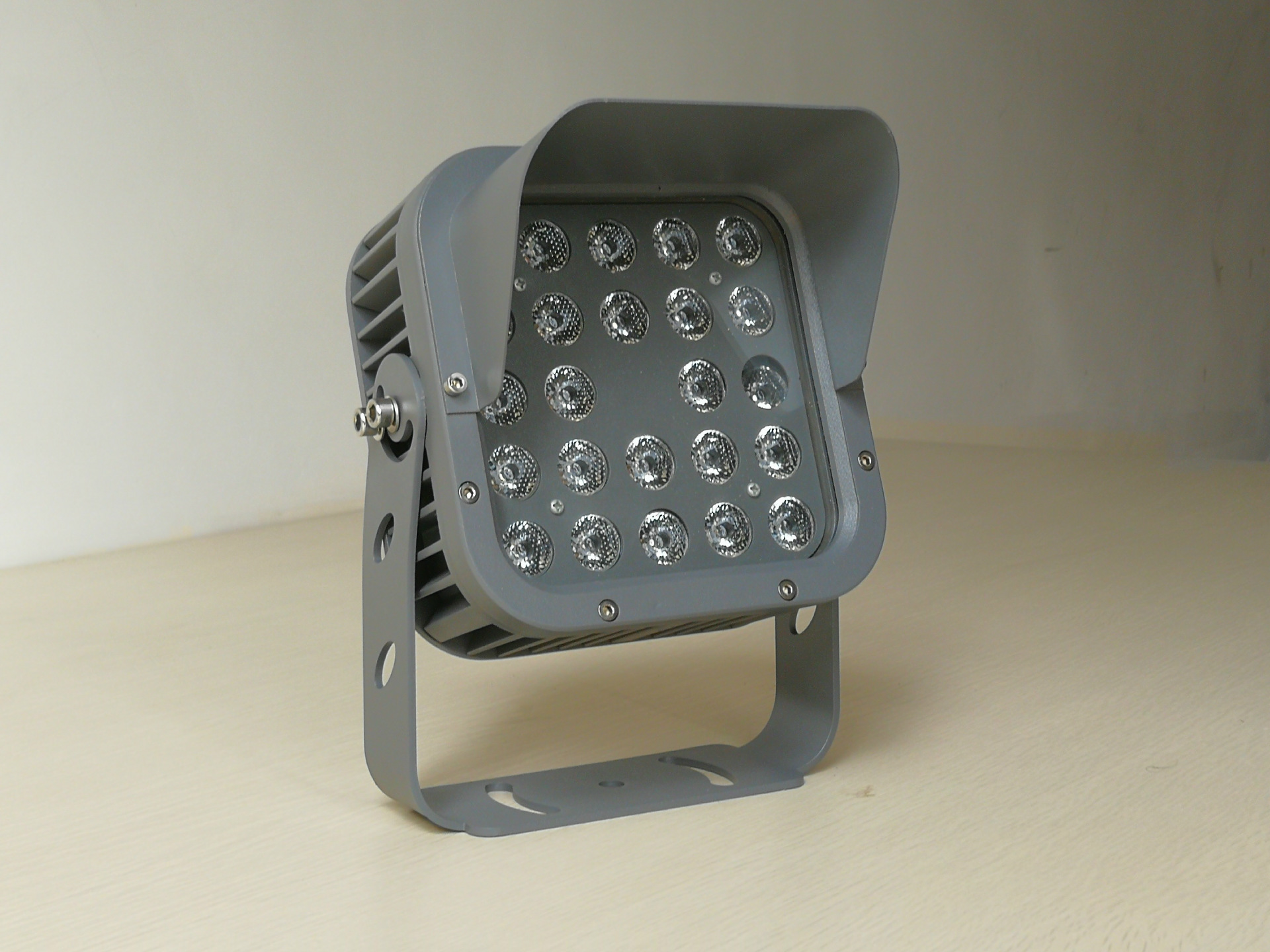 圓形聚光照明LED射燈、動態(tài)RG