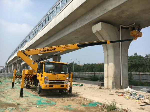 肇慶高空車(chē)租賃，肇慶路燈車(chē)出租，圖片