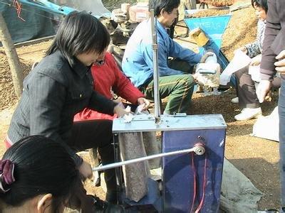 食用菌電動(dòng)扎口機(jī) 蘑菇扎口機(jī)圖片/食用菌電動(dòng)扎口機(jī) 蘑菇扎口機(jī)樣板圖 (4)