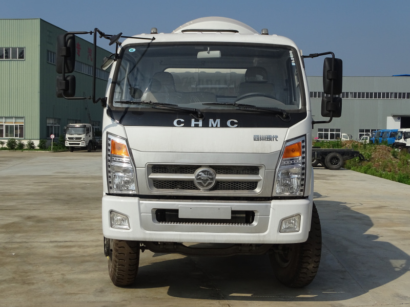 南駿牌6方混凝土攪拌車圖片