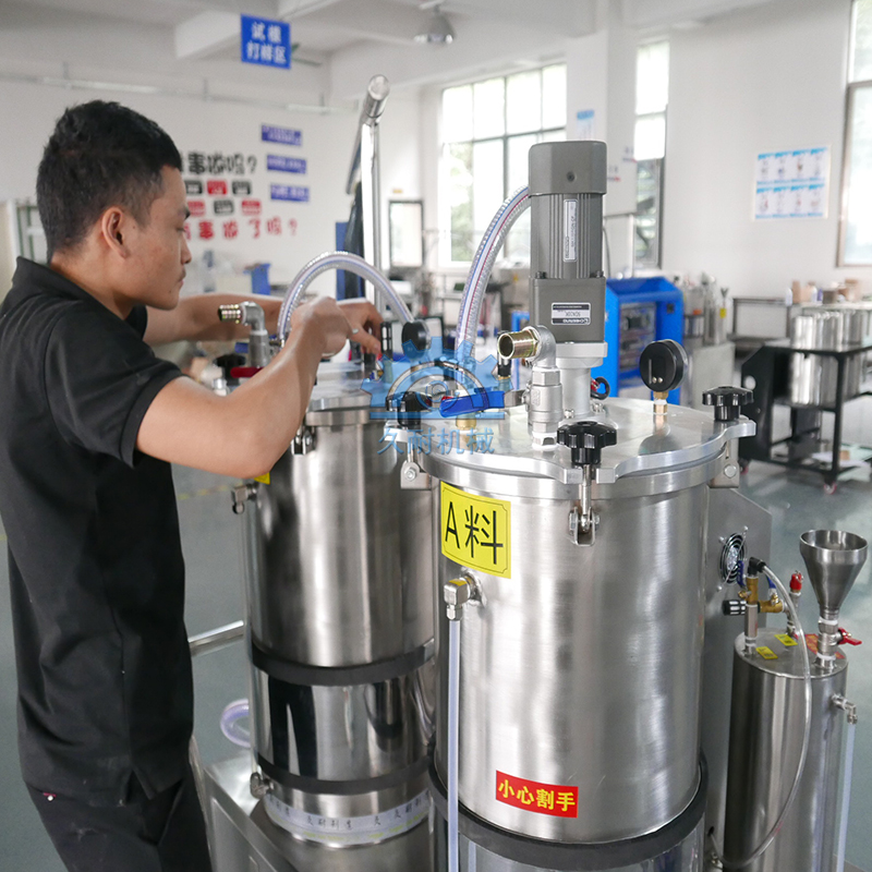 澆注機圖片/澆注機樣板圖 (4)