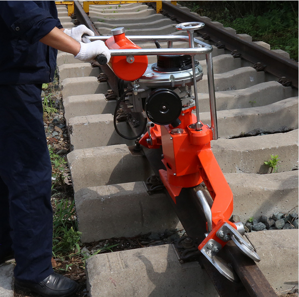 NGM-6.0型內(nèi)燃鋼軌打磨機供應商，內(nèi)燃仿形鋼軌打磨機廠家，內(nèi)燃鋼軌打磨機報價