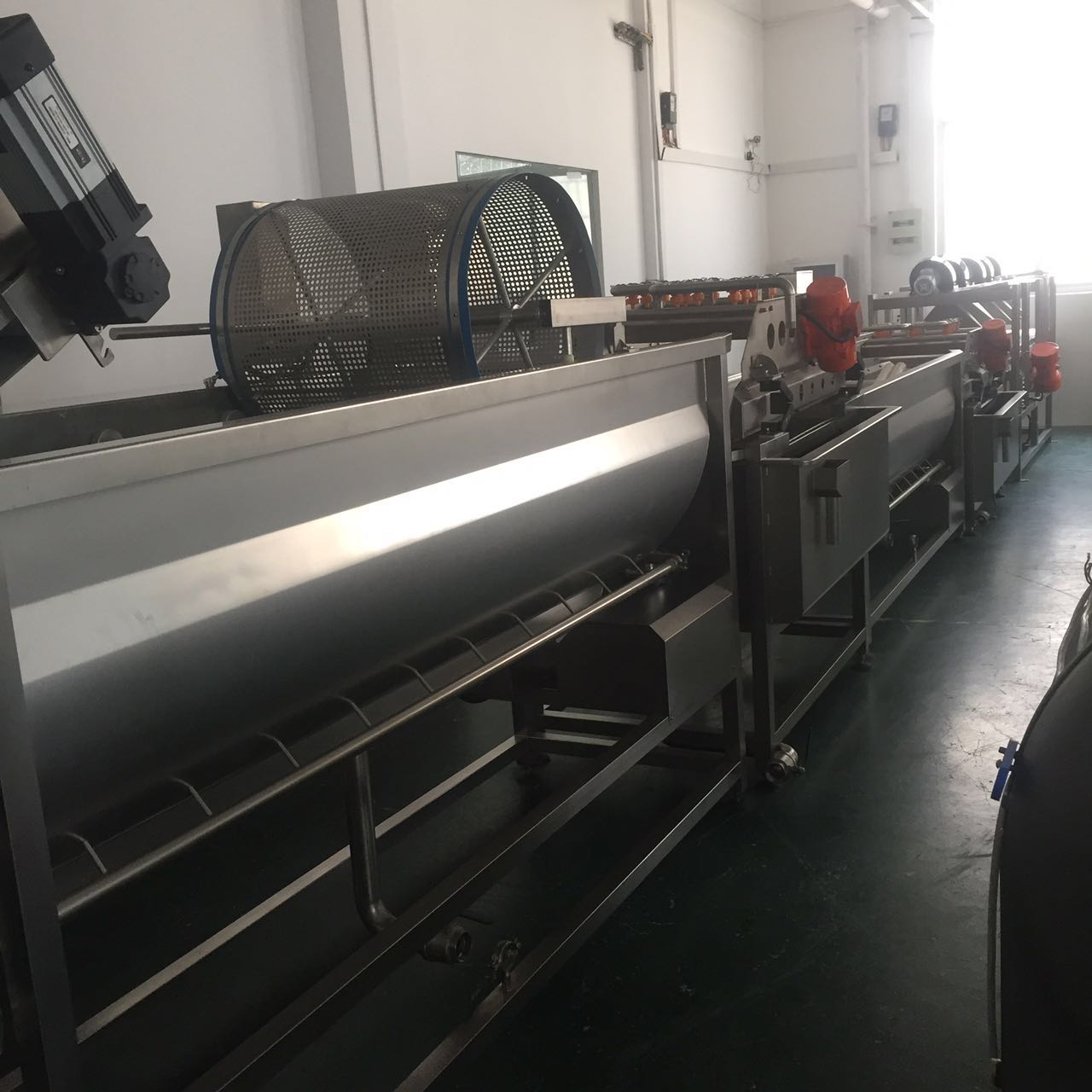 蔬菜清洗流水線/ 凈菜設(shè)備/銳利凈菜設(shè)備