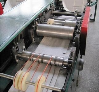 全自動(dòng)打孔紙袋制造機(jī)圖片/全自動(dòng)打孔紙袋制造機(jī)樣板圖 (2)