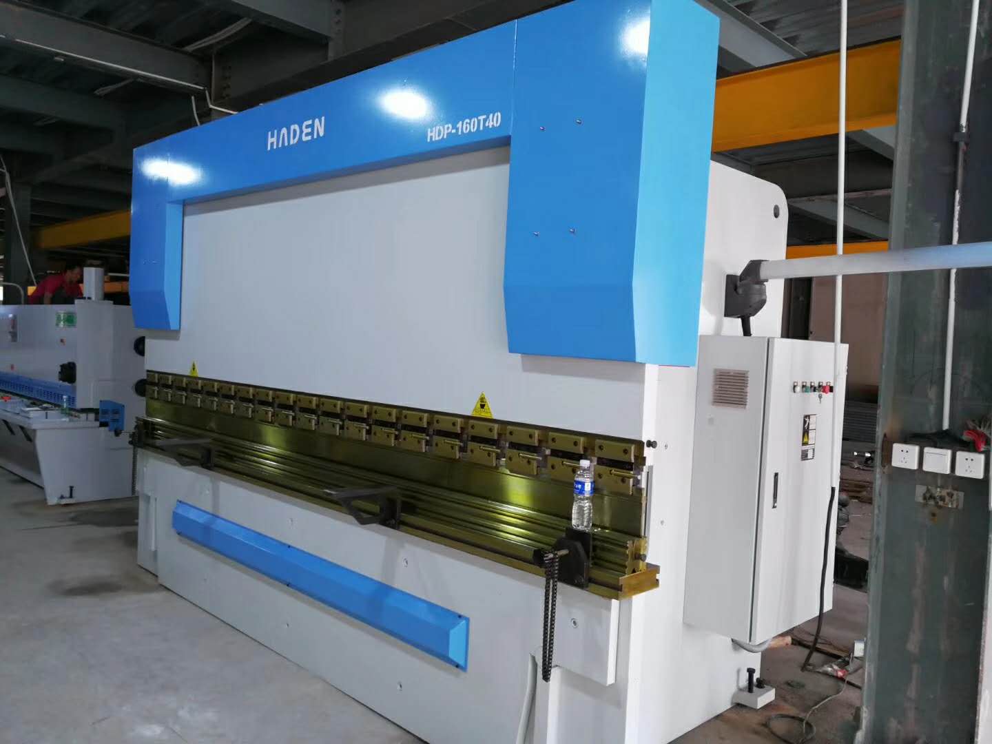 折彎機圖片/折彎機樣板圖 (3)