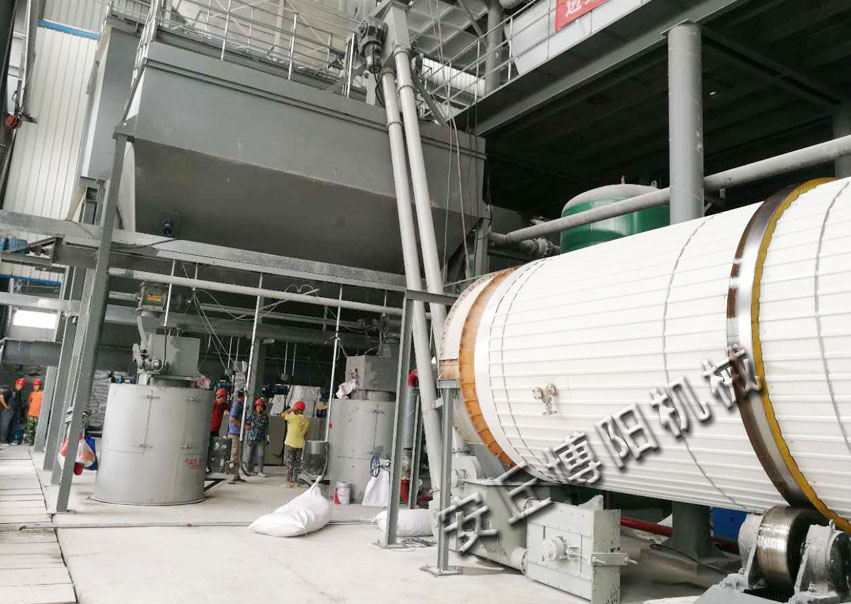 顏料管鏈機(jī)圖片