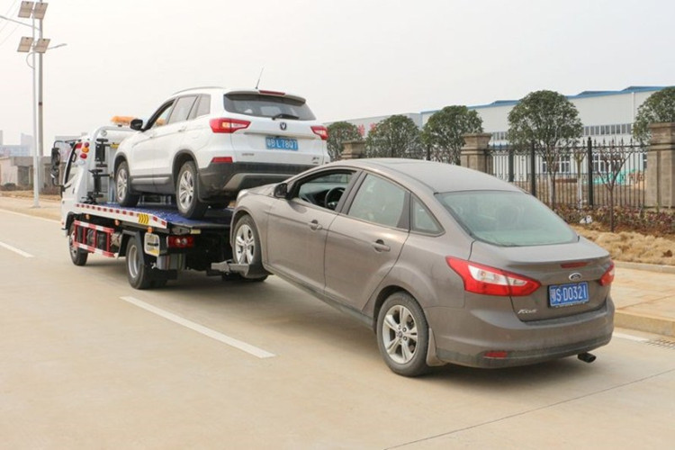 福田藍(lán)牌一拖二平板清障車現(xiàn)車特價(jià)火爆促銷