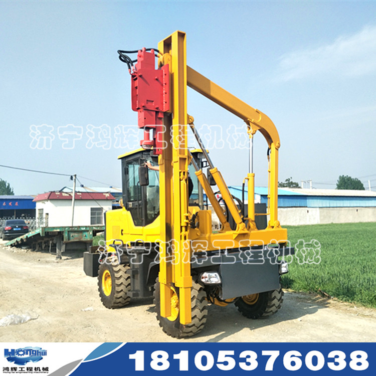 高速公路護(hù)欄打樁機(jī)圖片