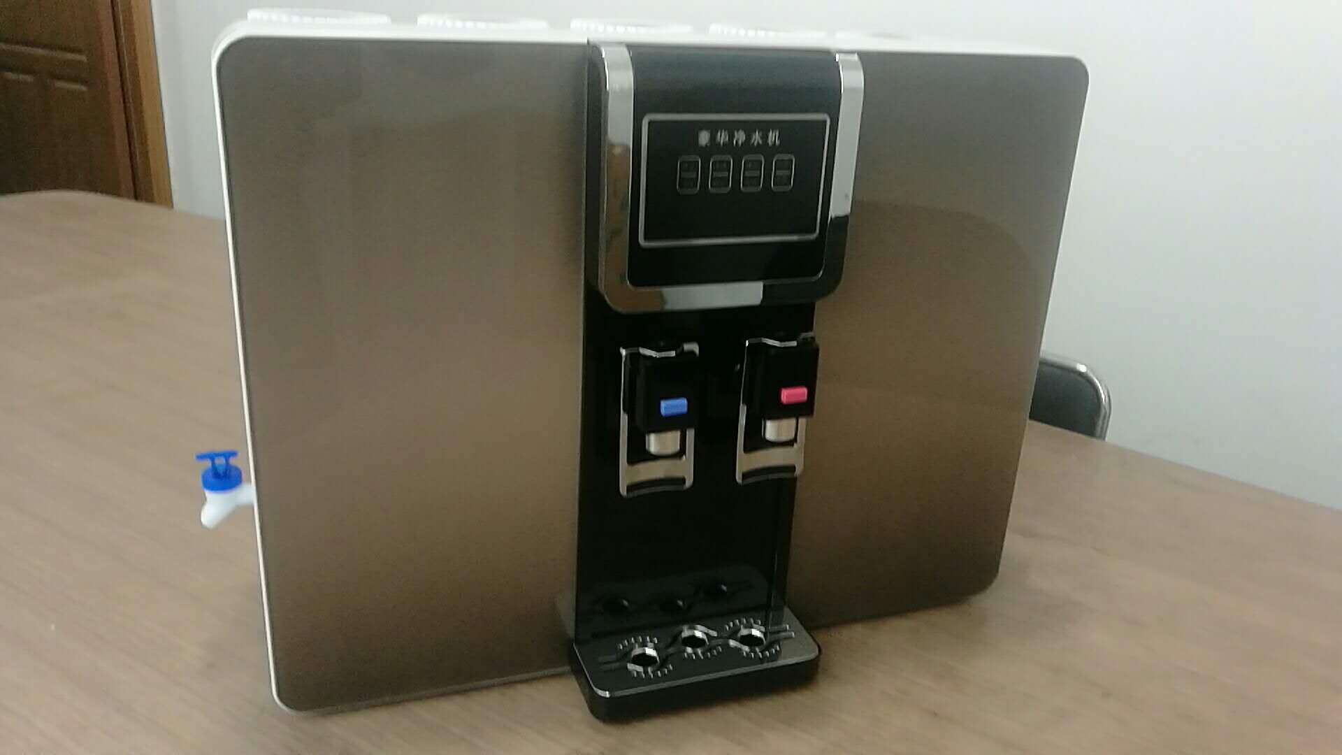 揚(yáng)子電氣新款加熱一體凈水器圖片