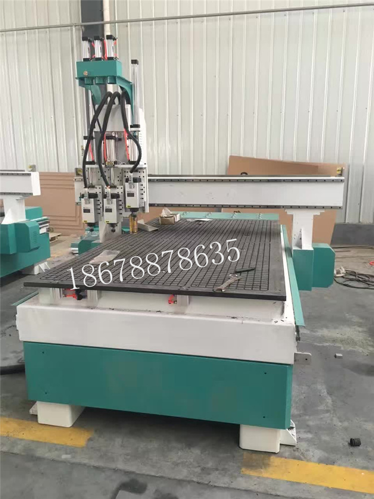 數(shù)控多工序開料機(jī)圖片/數(shù)控多工序開料機(jī)樣板圖 (3)