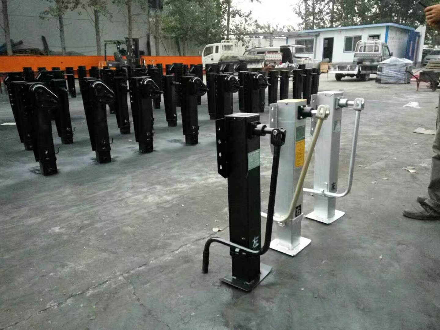 半掛車支腿圖片/半掛車支腿樣板圖 (4)