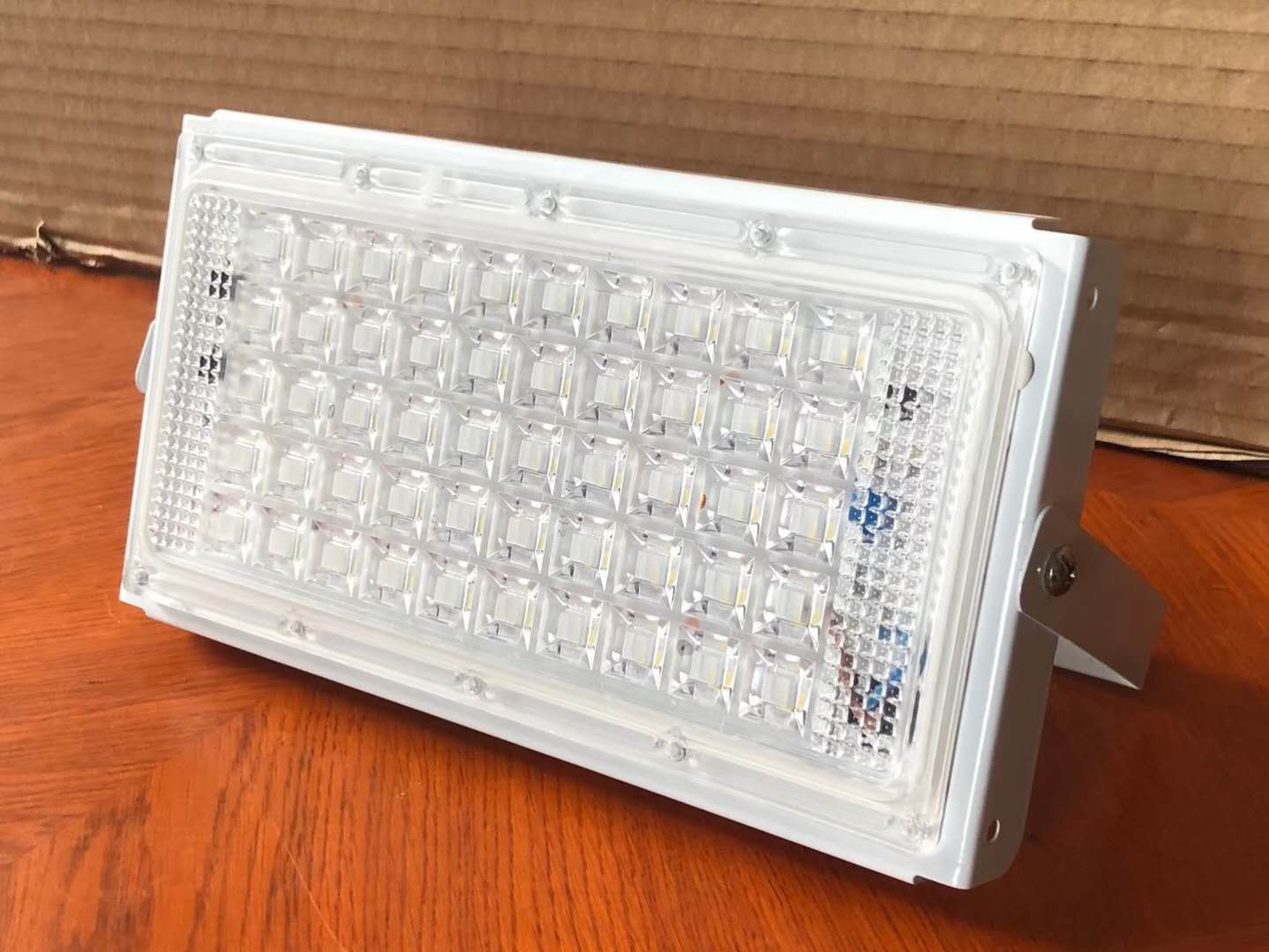 模組透鏡投光燈50W可任意拼接100W200W300W等