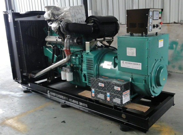 玉柴30KW全自動(dòng)柴油發(fā)電機(jī)組圖片/玉柴30KW全自動(dòng)柴油發(fā)電機(jī)組樣板圖 (3)