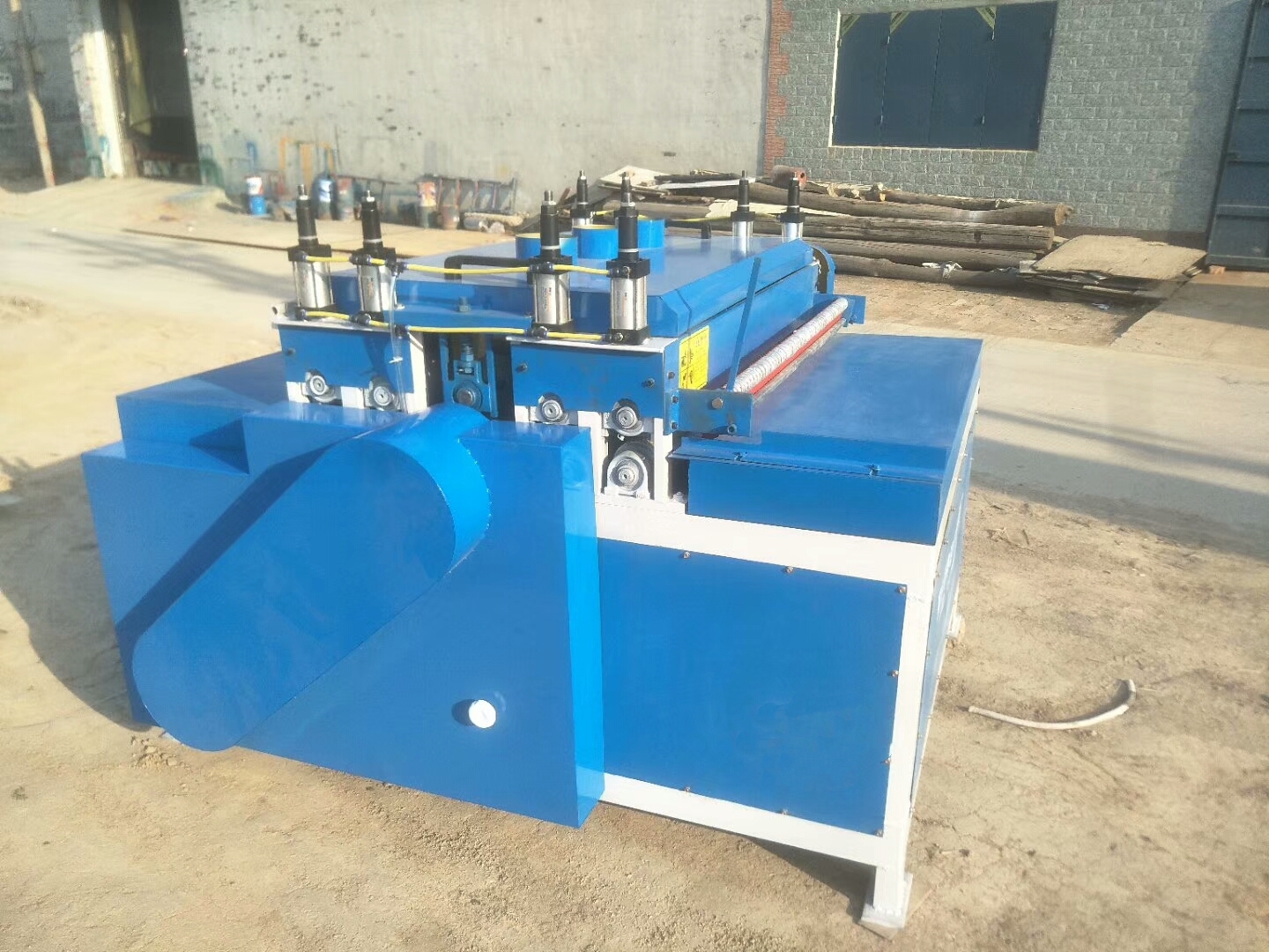 板材鋸機(jī)圖片/板材鋸機(jī)樣板圖 (2)