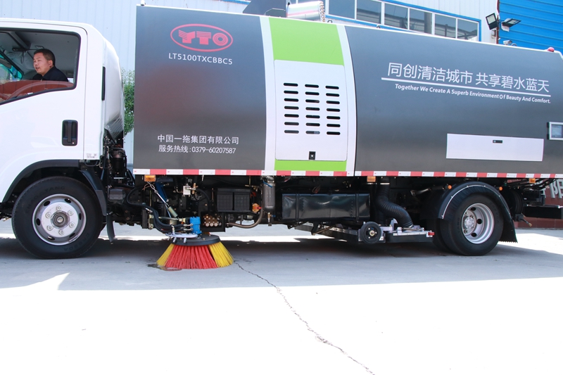 公路*環(huán)衛(wèi)車每日報價